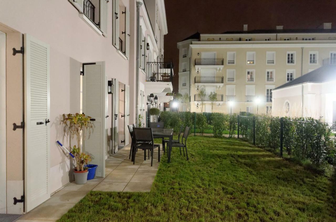 Red-Line Apartment Сери Екстериор снимка