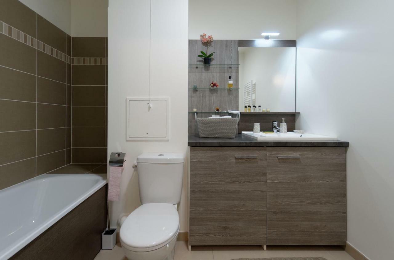 Red-Line Apartment Сери Екстериор снимка