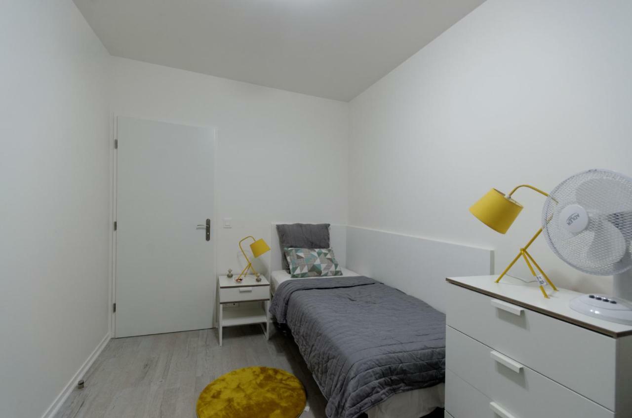Red-Line Apartment Сери Екстериор снимка